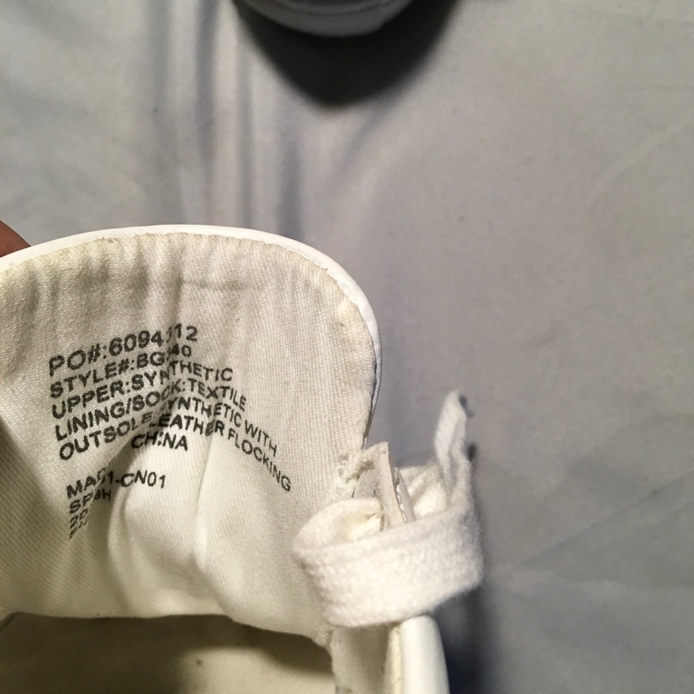 J Crew womens sneakers white w/ silver and gold stripes Size 9.5 - Picture 2 of 8